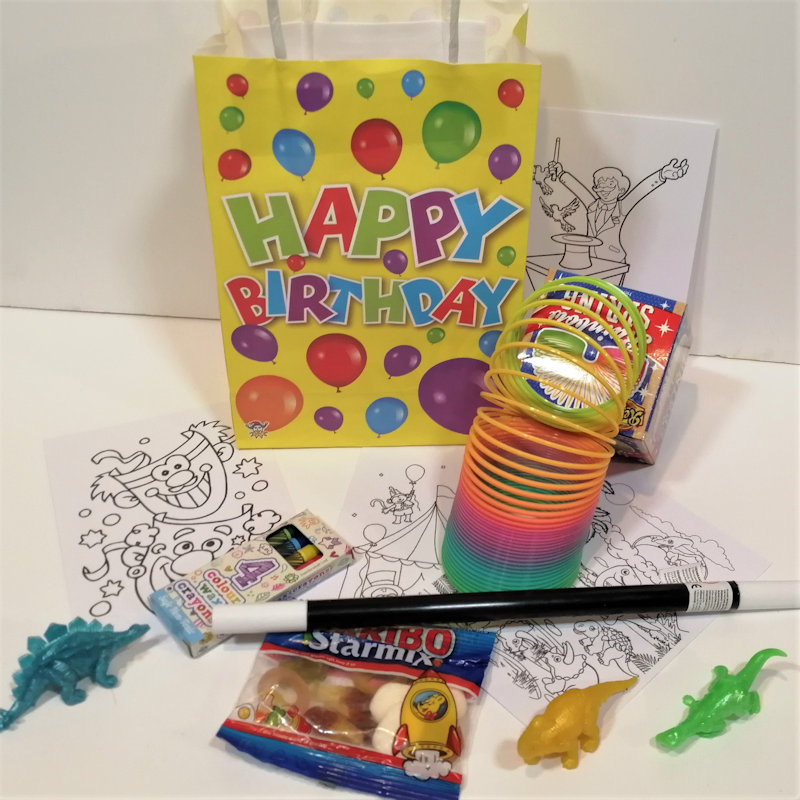 Gizmo's Bumper Party Bag For Younger Children